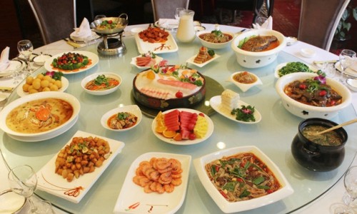 阴囊出汗粘粘的-阴囊的汗有精液味、男性阴囊出汗是什么病 -精囊下边出汗网